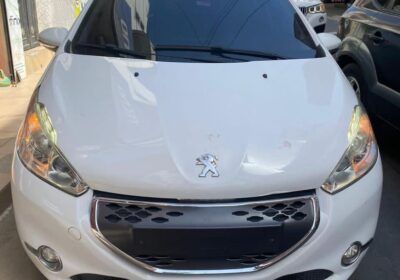 Peugeot 208 2014 à vendre