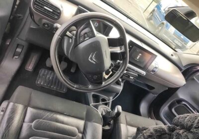 CITROËN C4 CASTUS ANNÉE 2015 MANUEL DIESEL INTÉRIEUR CUIR GRAND ÉCRAN CAMÉRA DE RECUL 100.000KM. CLIMATISÉ FULL OPTIONS DÉJÀ DÉDOUANÉ 7.300.000*. B. 775358969