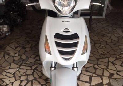 Scooter Honda Ps 125 injection venant tout neuf