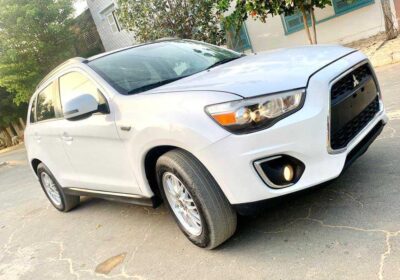 Prestige – Auto : véhicule Mitsubishi RVR