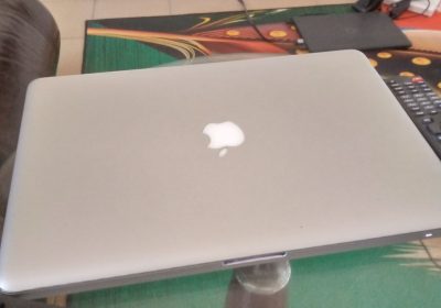 macbook pro 2009